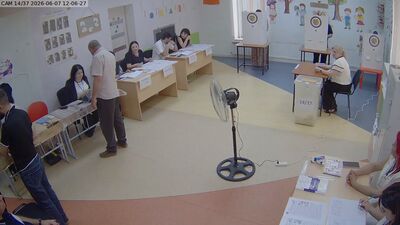 Camera 14-37