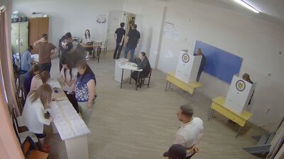 Camera 32-12