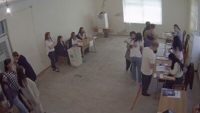 Camera 32-8