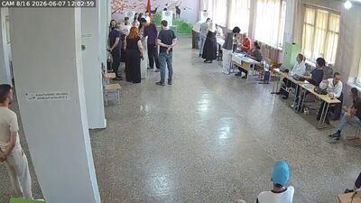 Camera 8-16